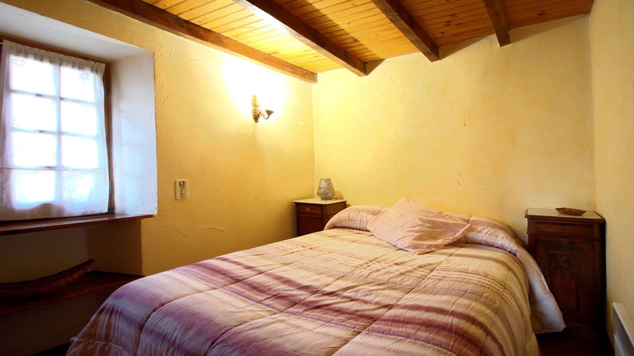 Photo of Bedroom in Estavar