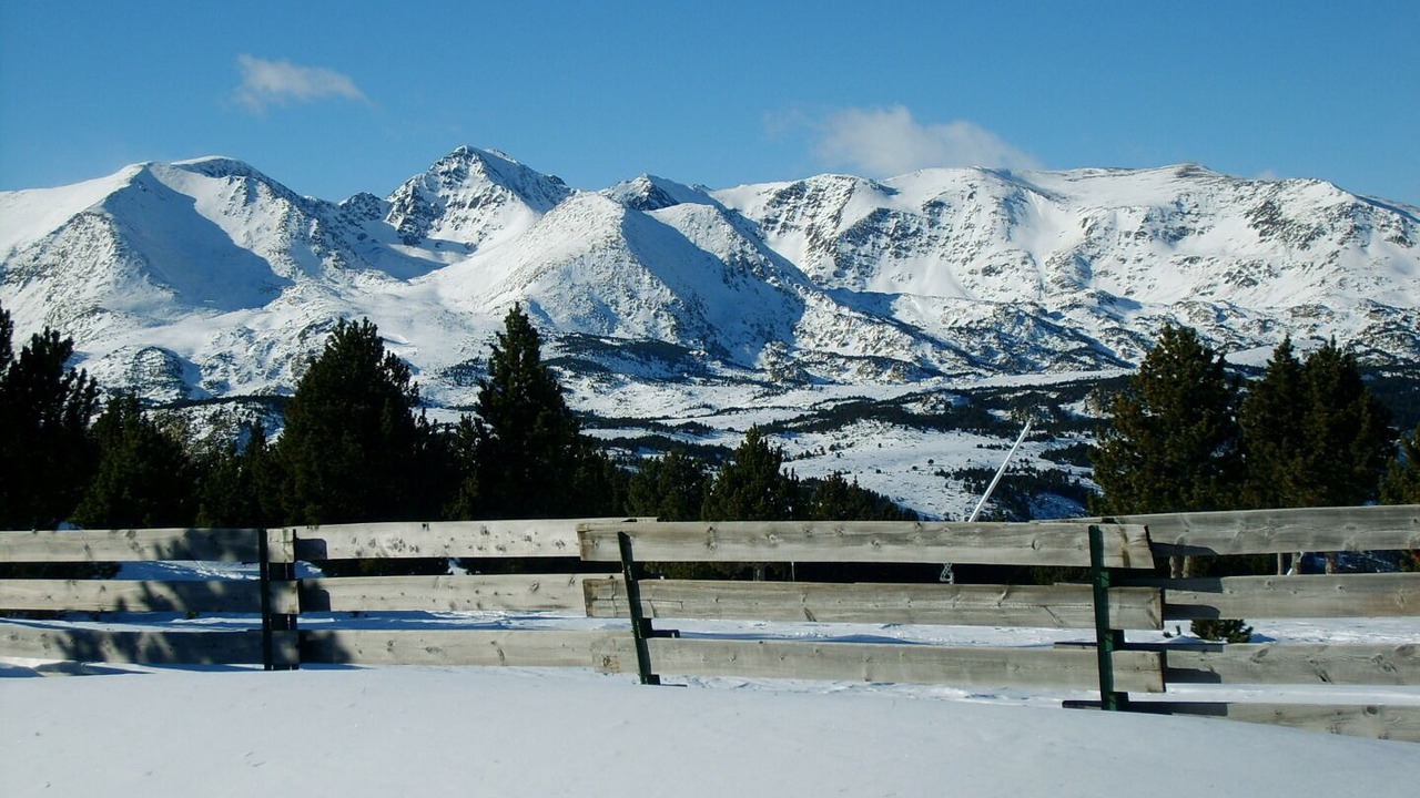 Photo of Others in Estavar