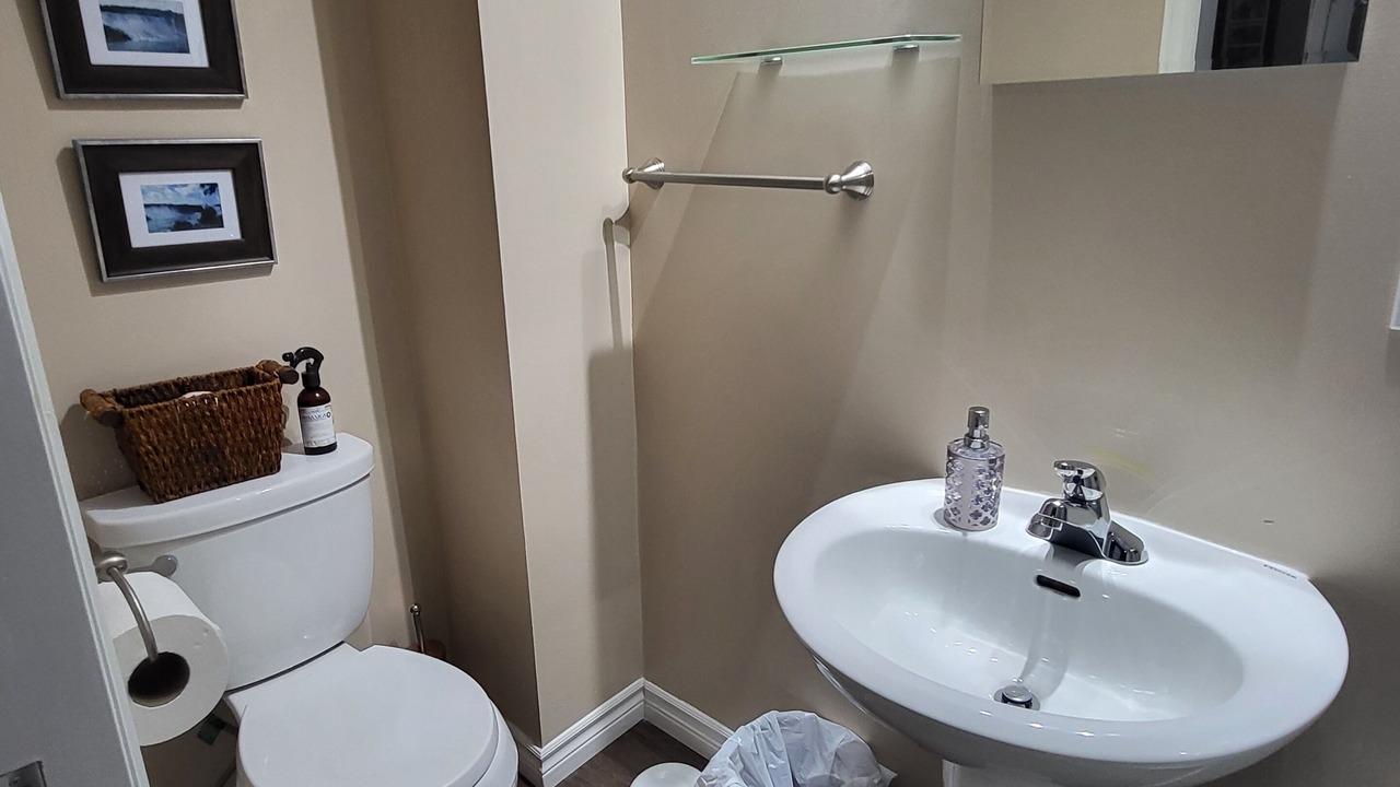 Photo of Bathroom in Silvertown
