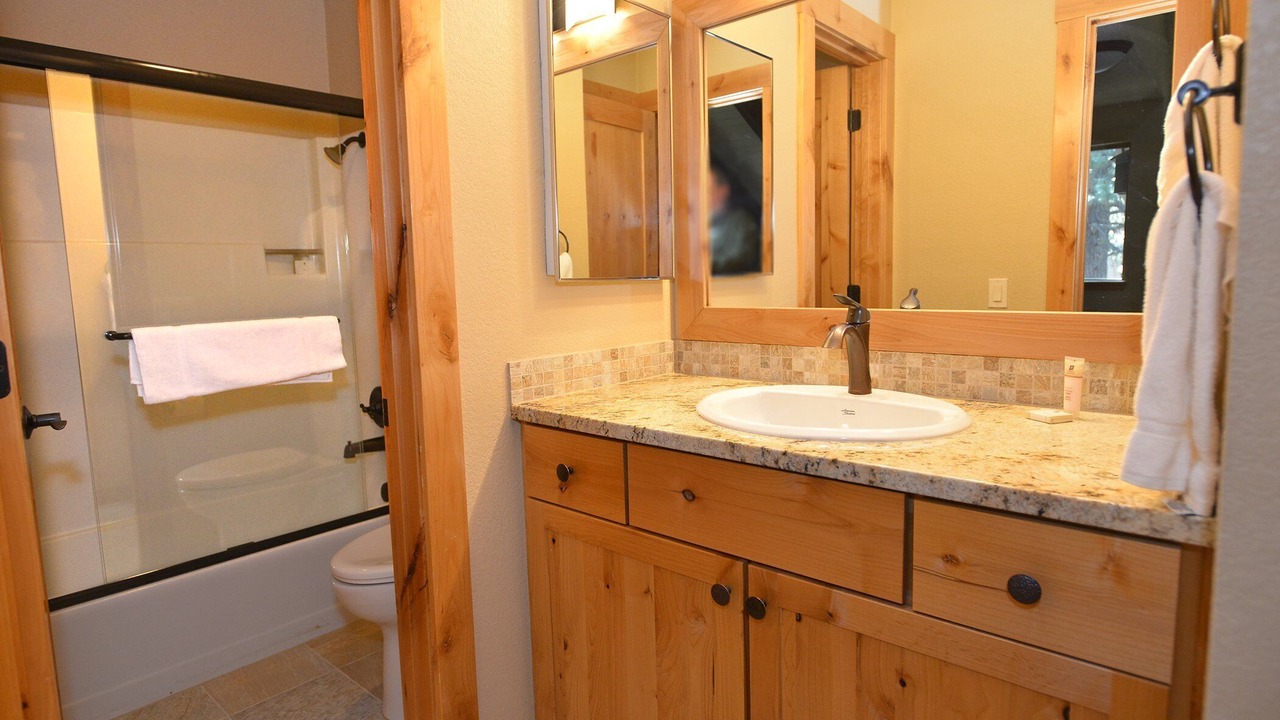 Photo of Others in Tennis Village