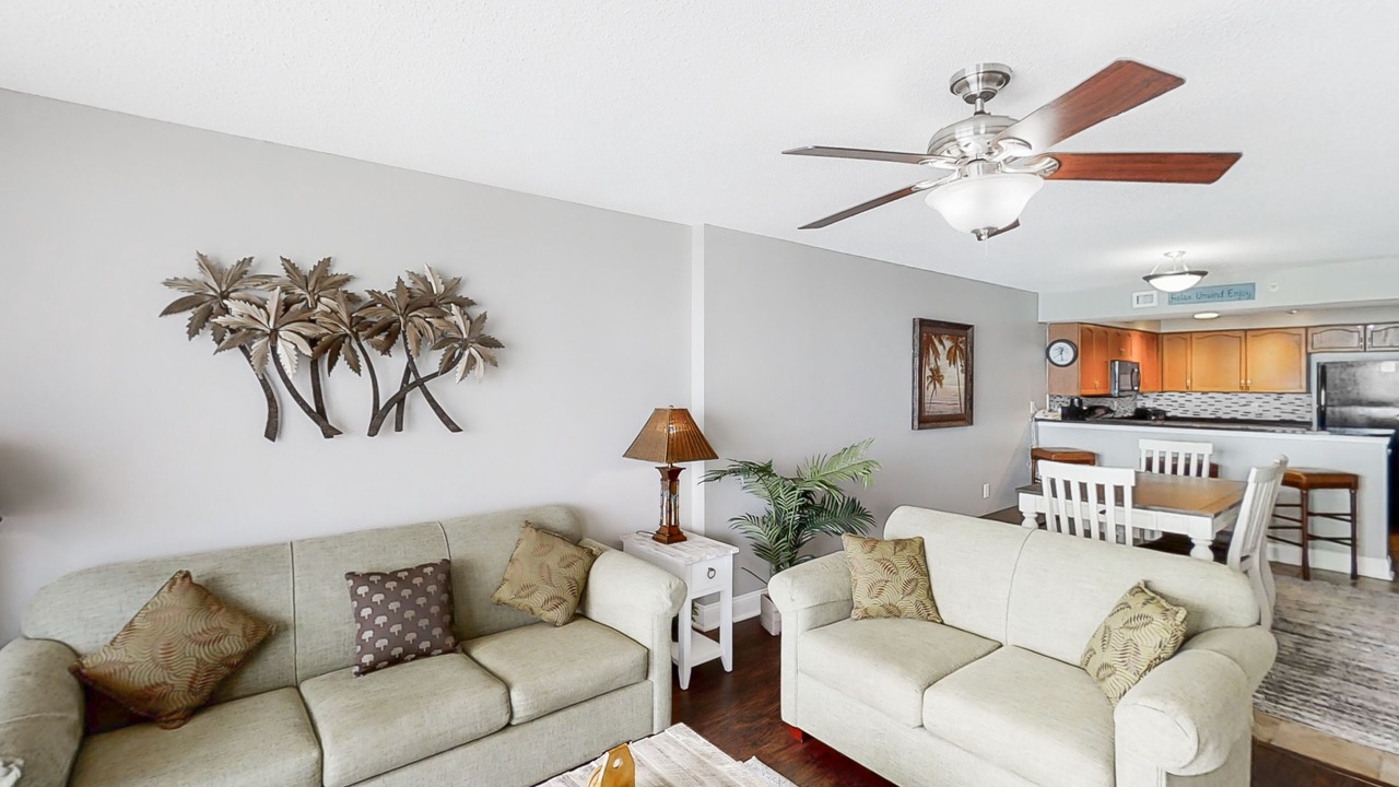 Photo of Livingroom in Crescent Beach