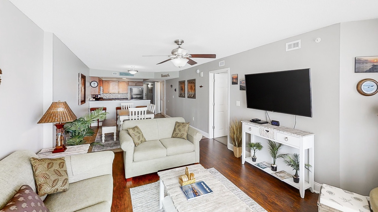 Photo of Livingroom in Crescent Beach