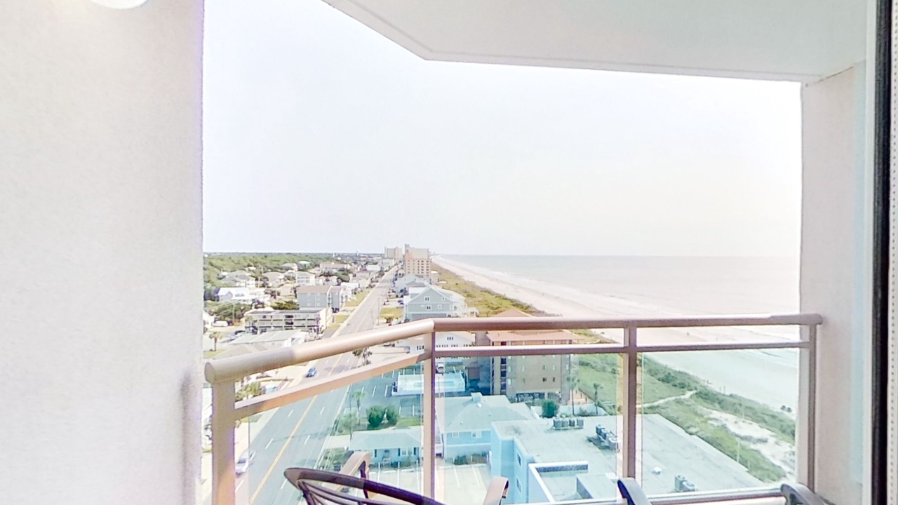 Photo of Patio Balcony in Crescent Beach
