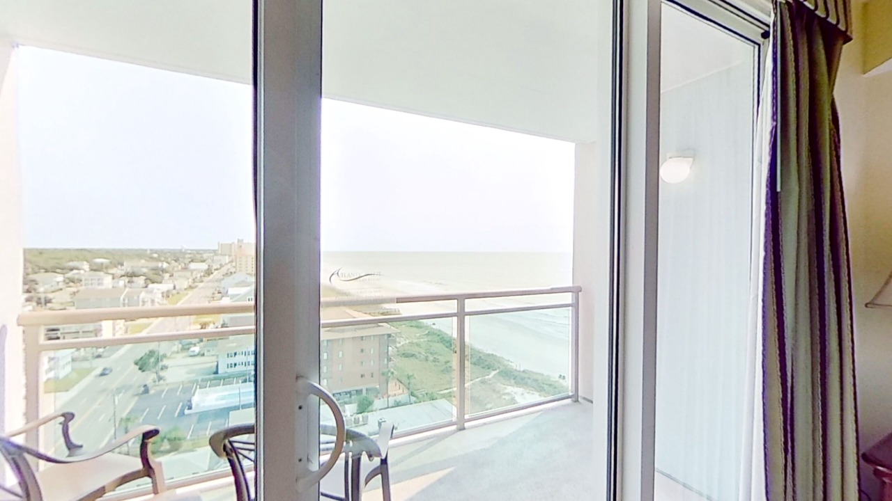 Photo of Patio Balcony in Crescent Beach