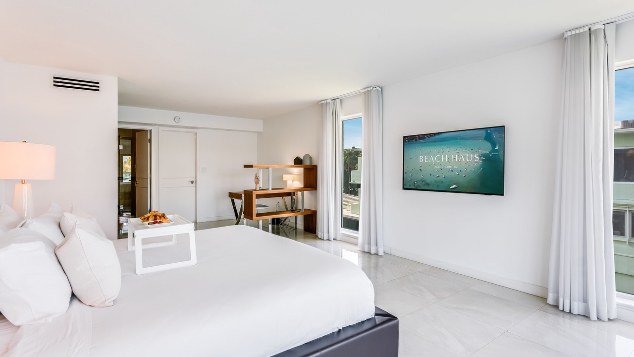 Photo of Bedroom in Bal Harbour