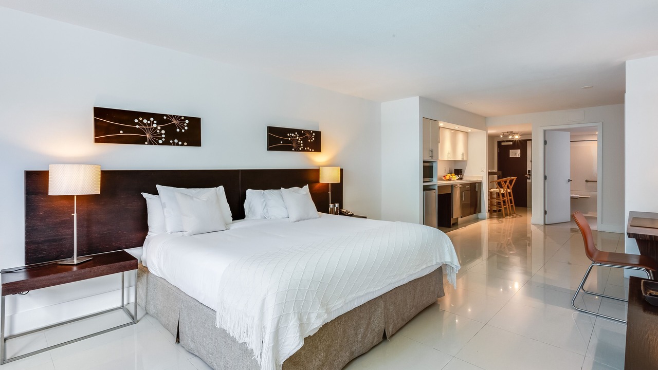 Photo of Bedroom in Bal Harbour