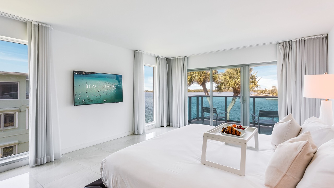 Photo of Bedroom in Bal Harbour
