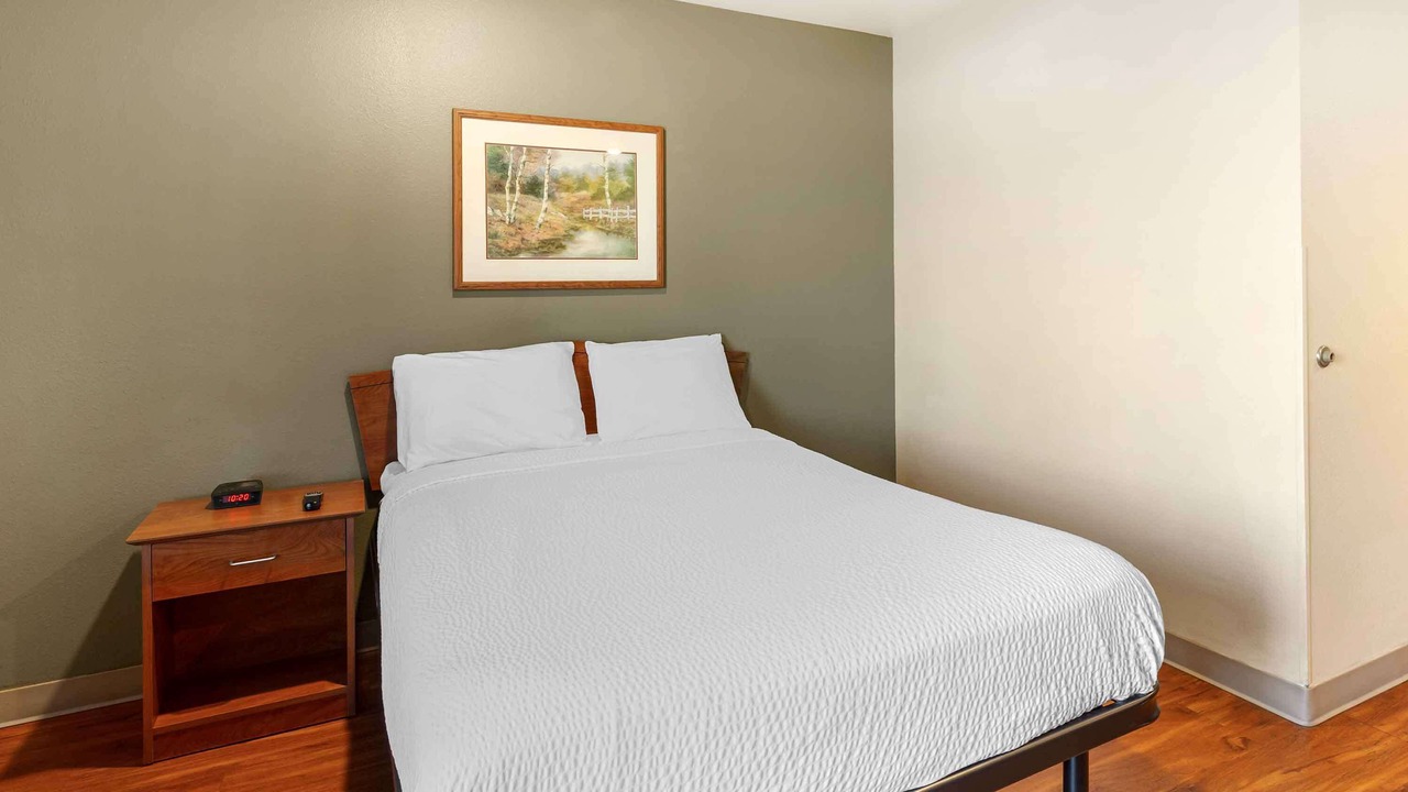 Photo of Bedroom in Akron