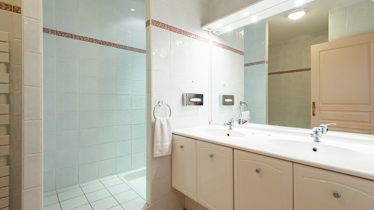Photo of Bathroom in Vedene