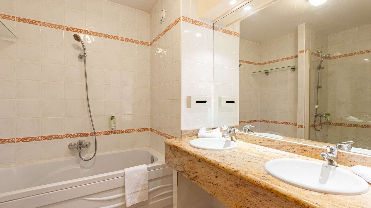Photo of Bathroom in Vedene