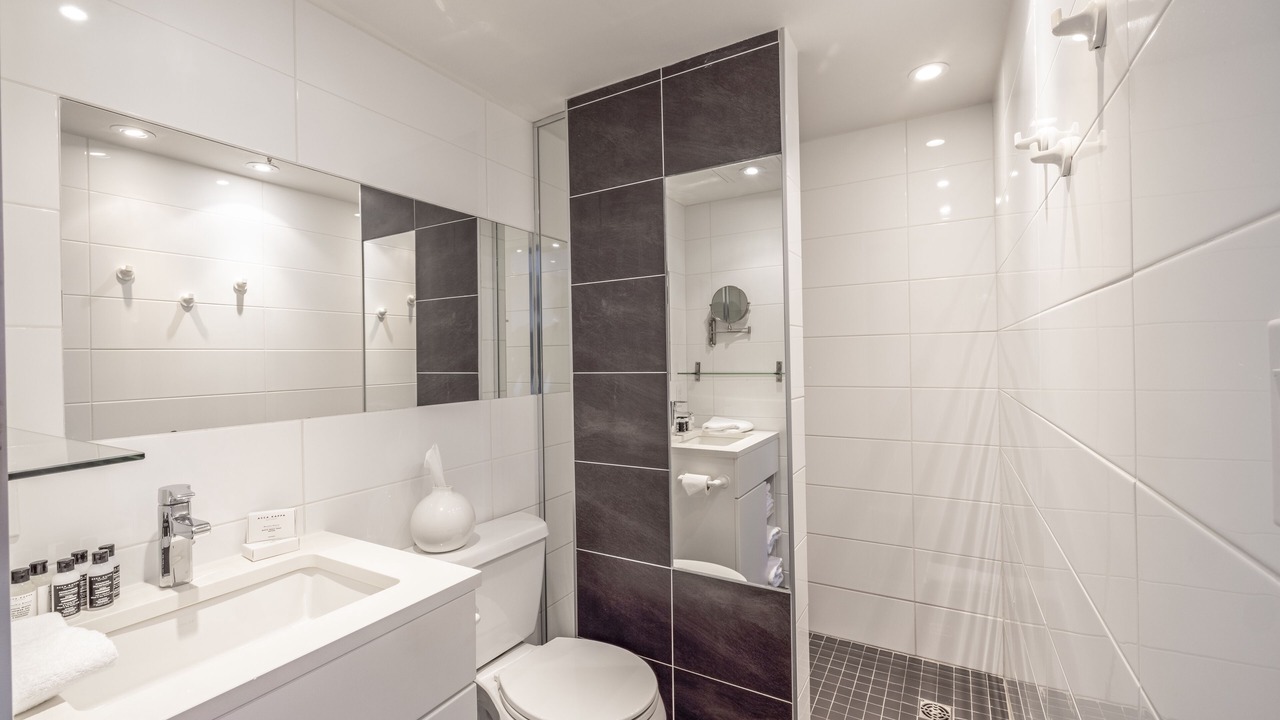 Photo of Bathroom in Chinatown