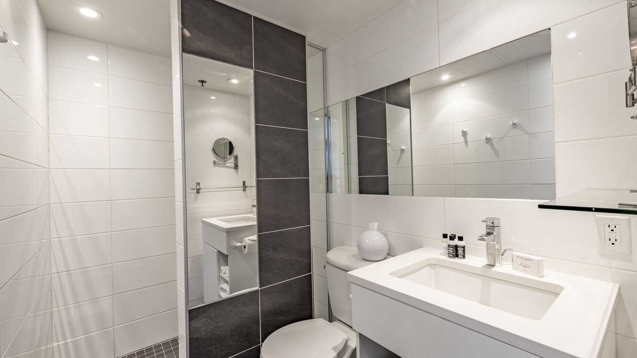 Photo of Bathroom in Chinatown