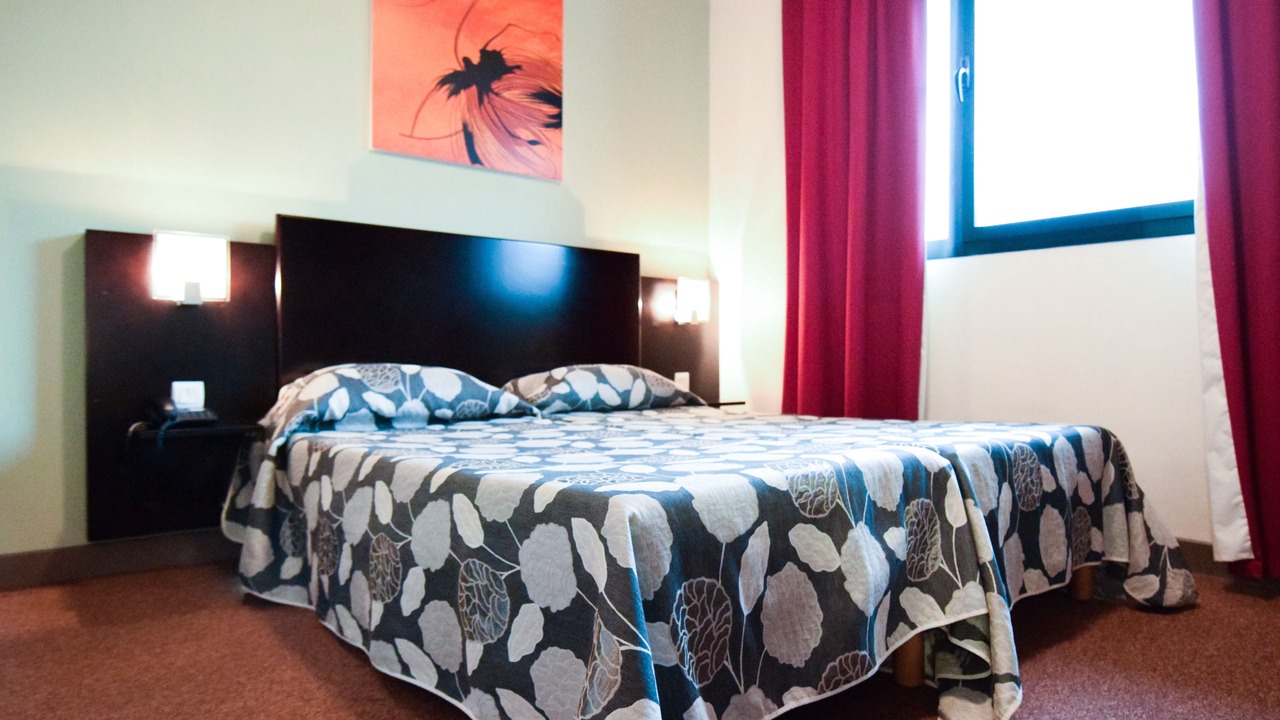 Photo of Bedroom in La Demi - Lune