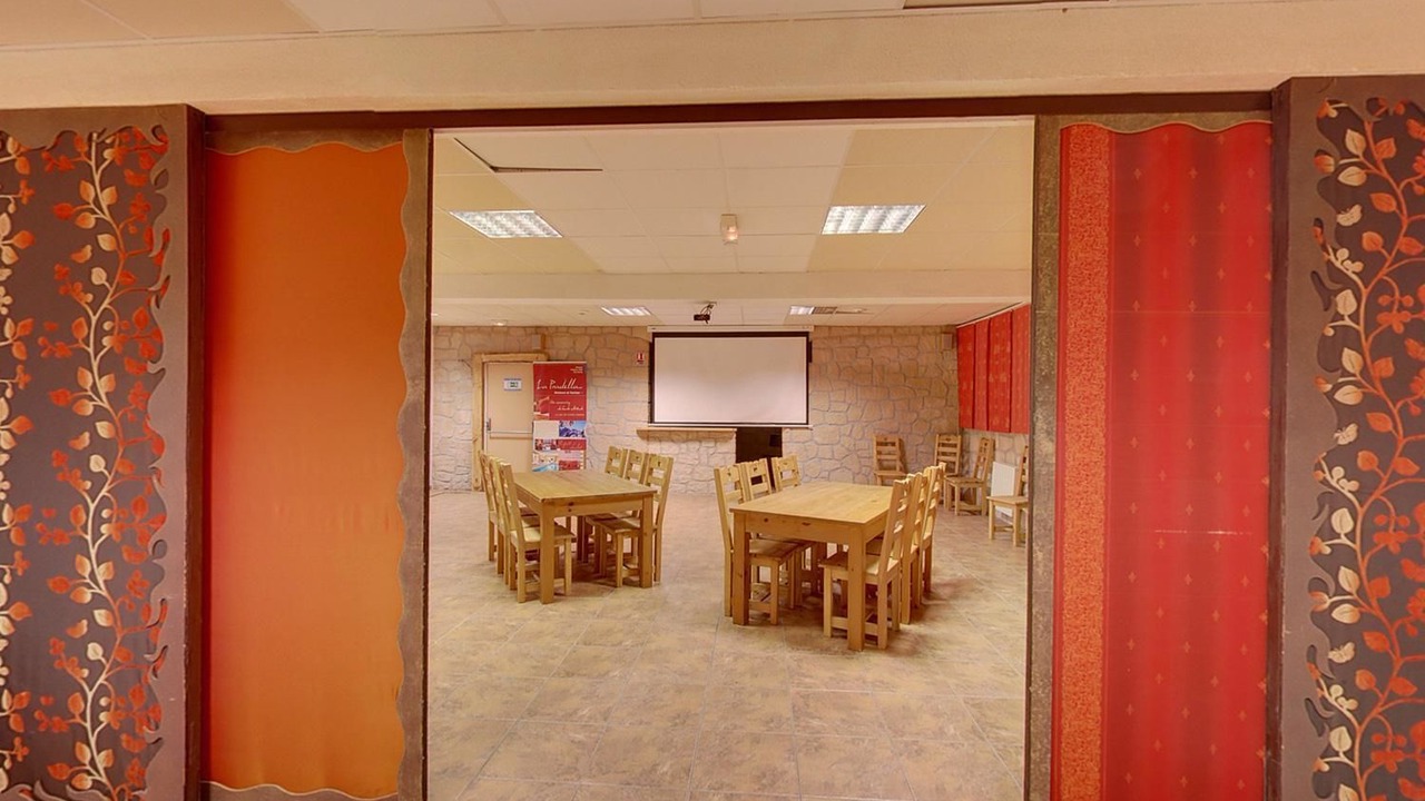 Photo of Others in Superbolquere