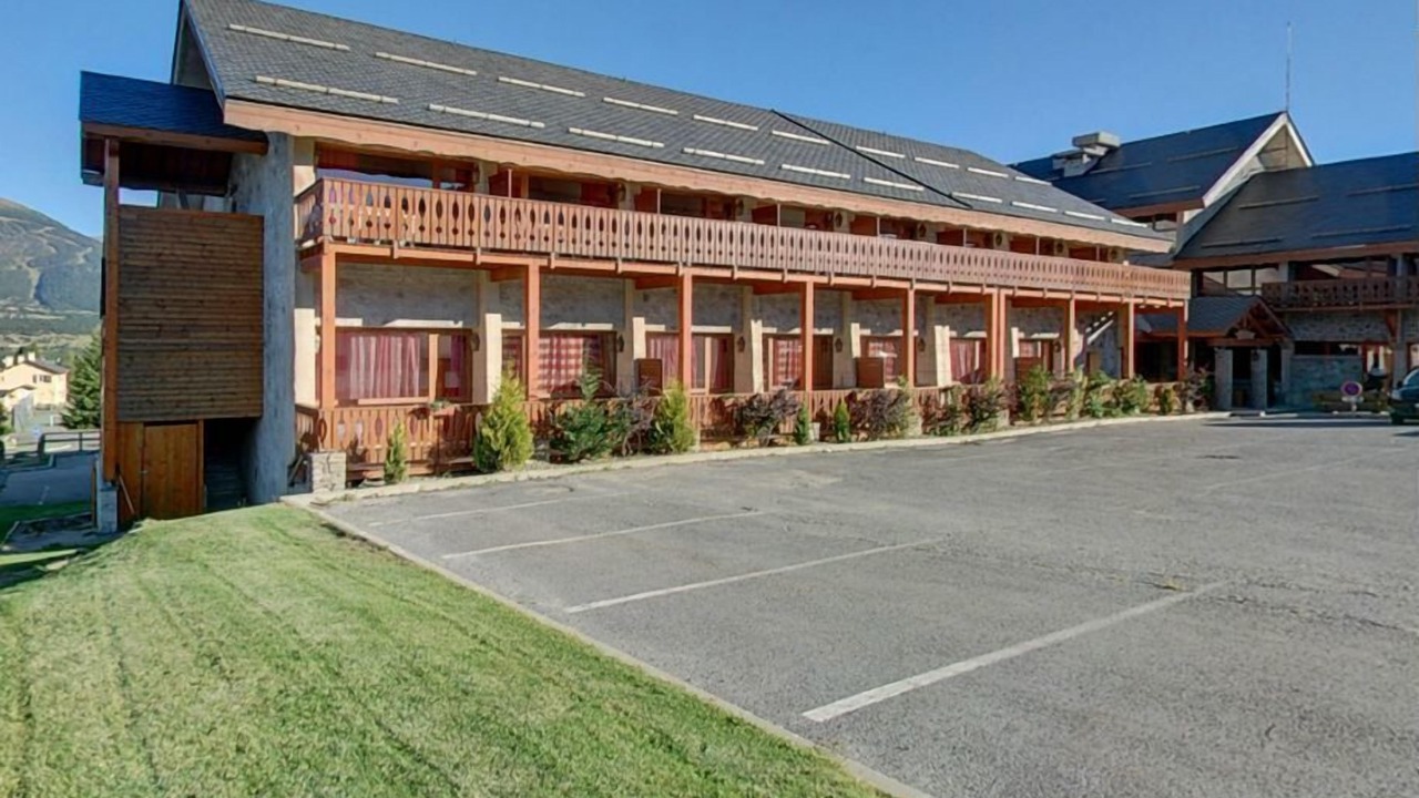 Photo of Others in Superbolquere