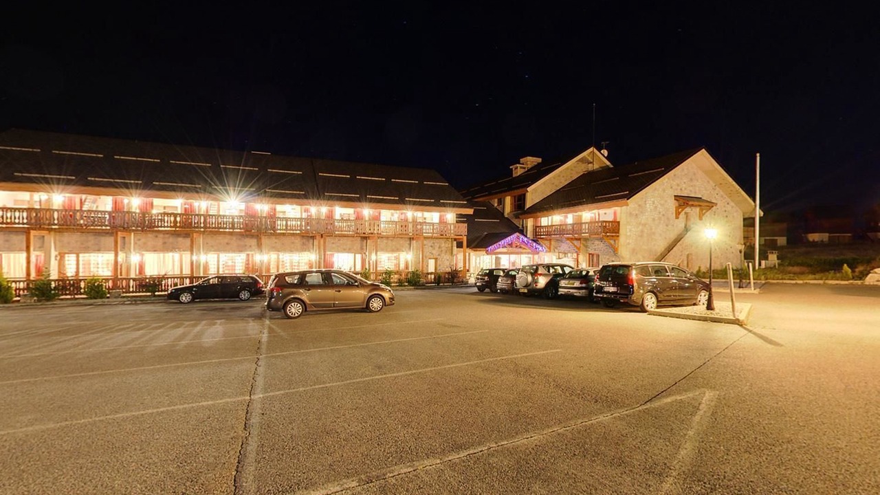 Photo of Outdoor in Superbolquere