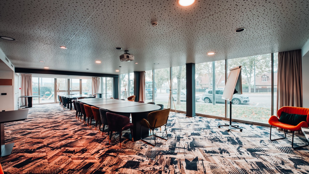 Photo of Others in Cergy