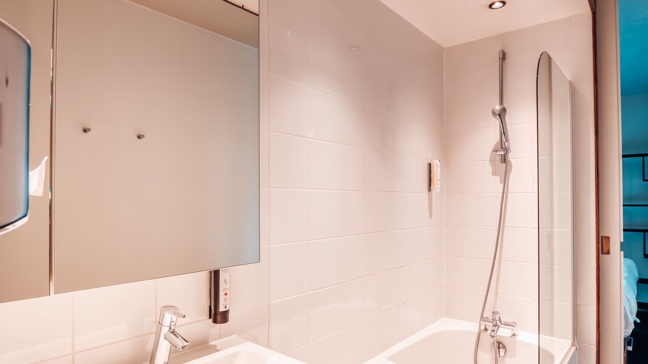 Photo of Bathroom in Cergy