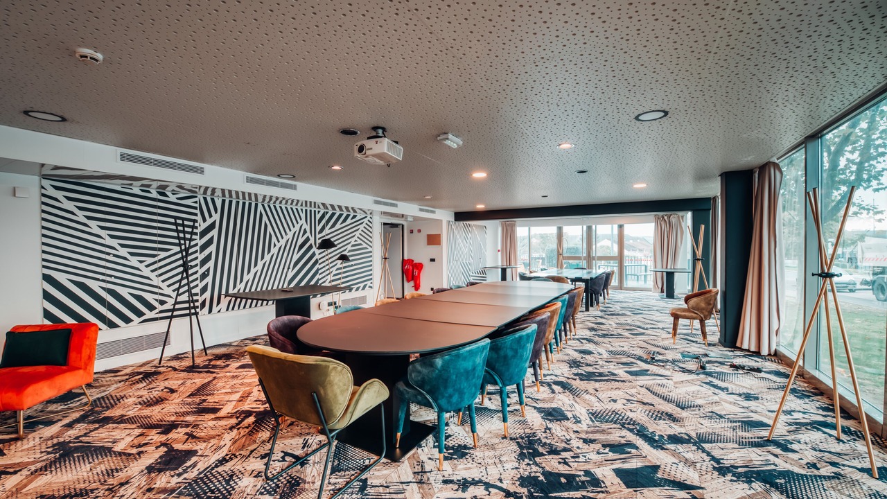 Photo of Others in Cergy