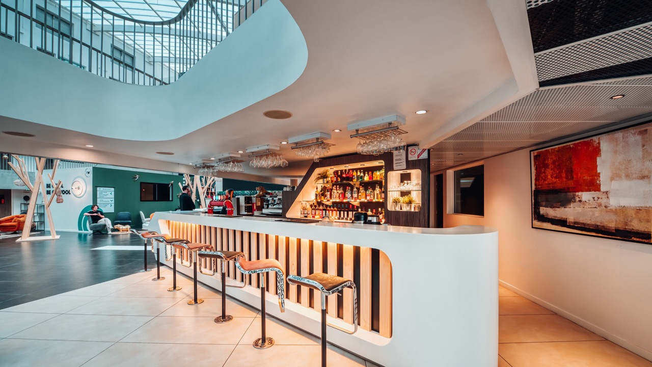 Photo of Others in Cergy