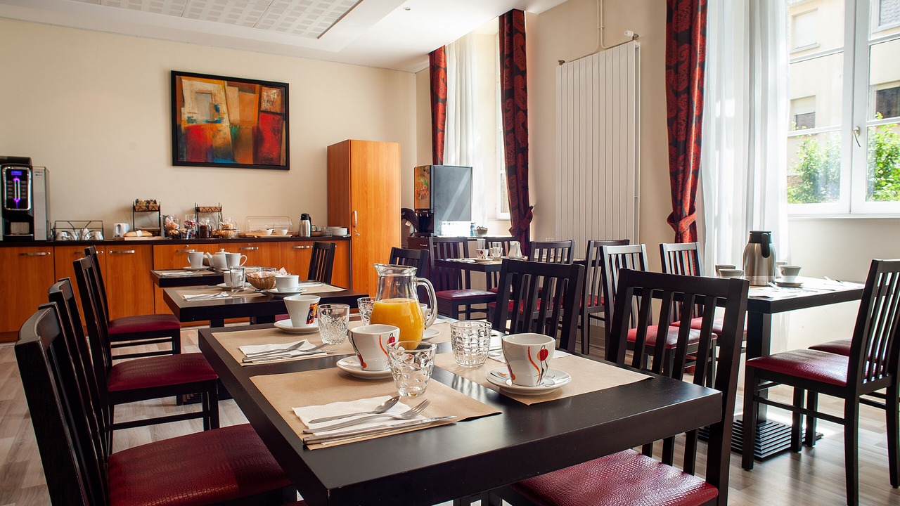 Photo of Others in Dinan