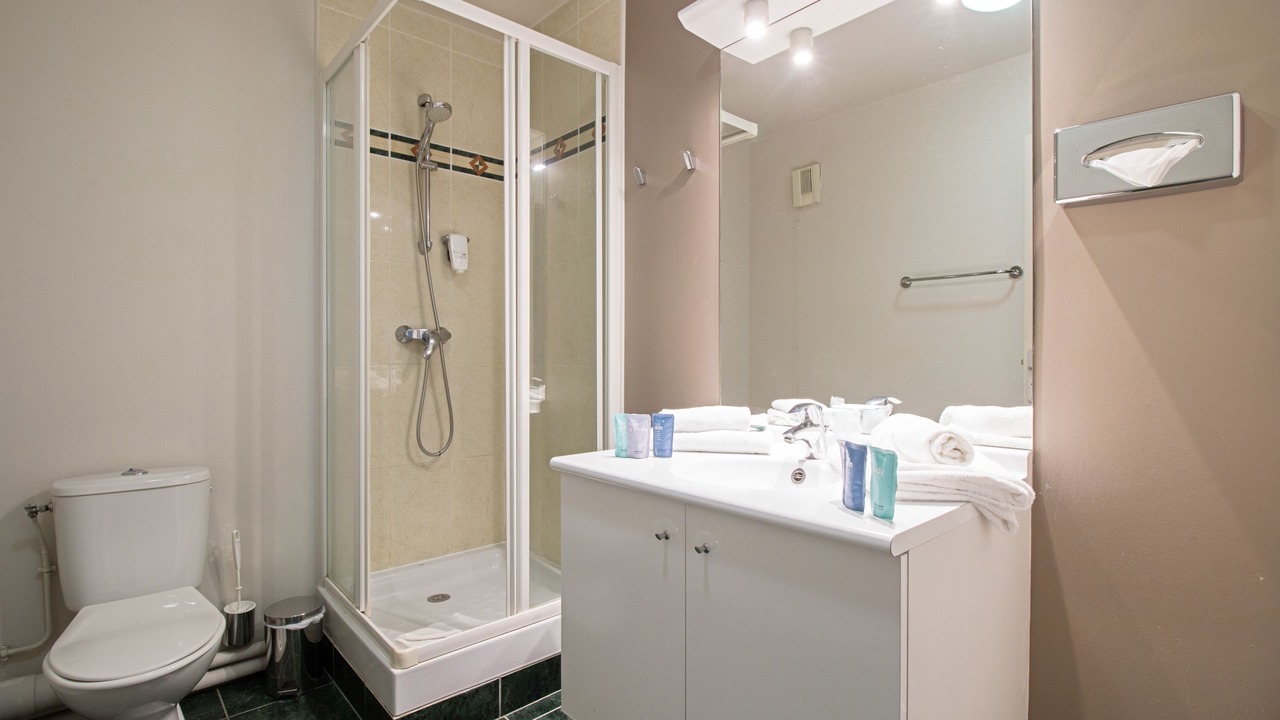 Photo of Bathroom in Villejuif