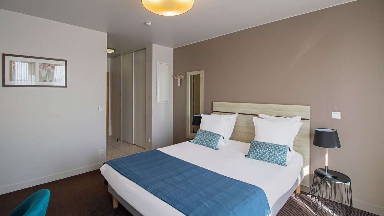 Photo of Bedroom in Villejuif