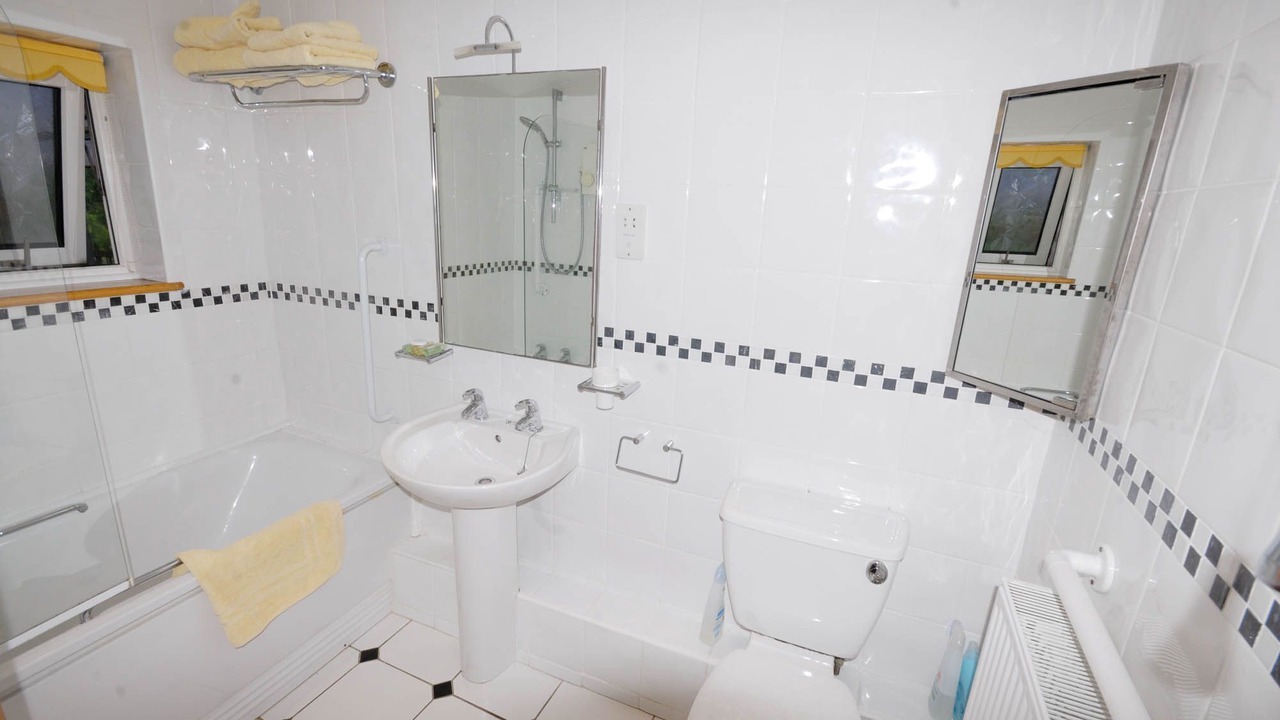 Photo of Bathroom in High Littleton