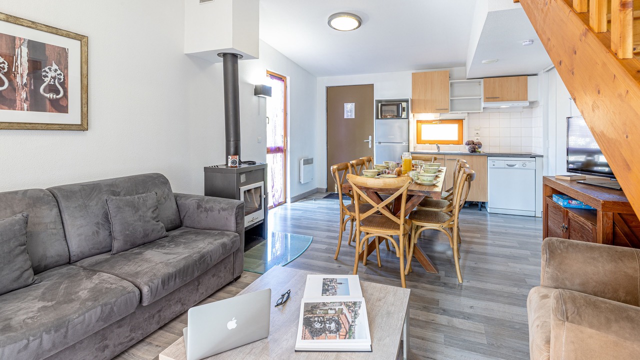 Photo of Livingroom in Eppe-Sauvage