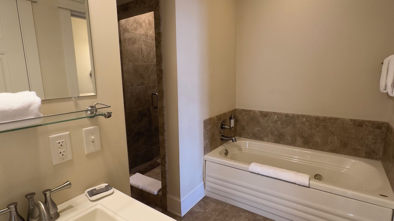 Photo of Bathroom in Saint Simons Island