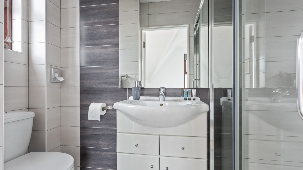 Photo of Bathroom in West Bridgford