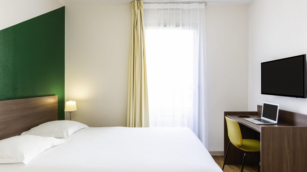 Photo of Bedroom in Carrieres-sous-Poissy
