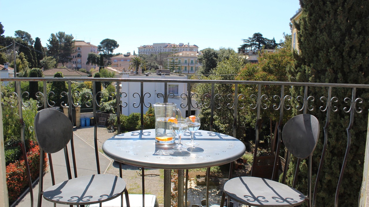 Photo of Bedroom in Prado - Republique