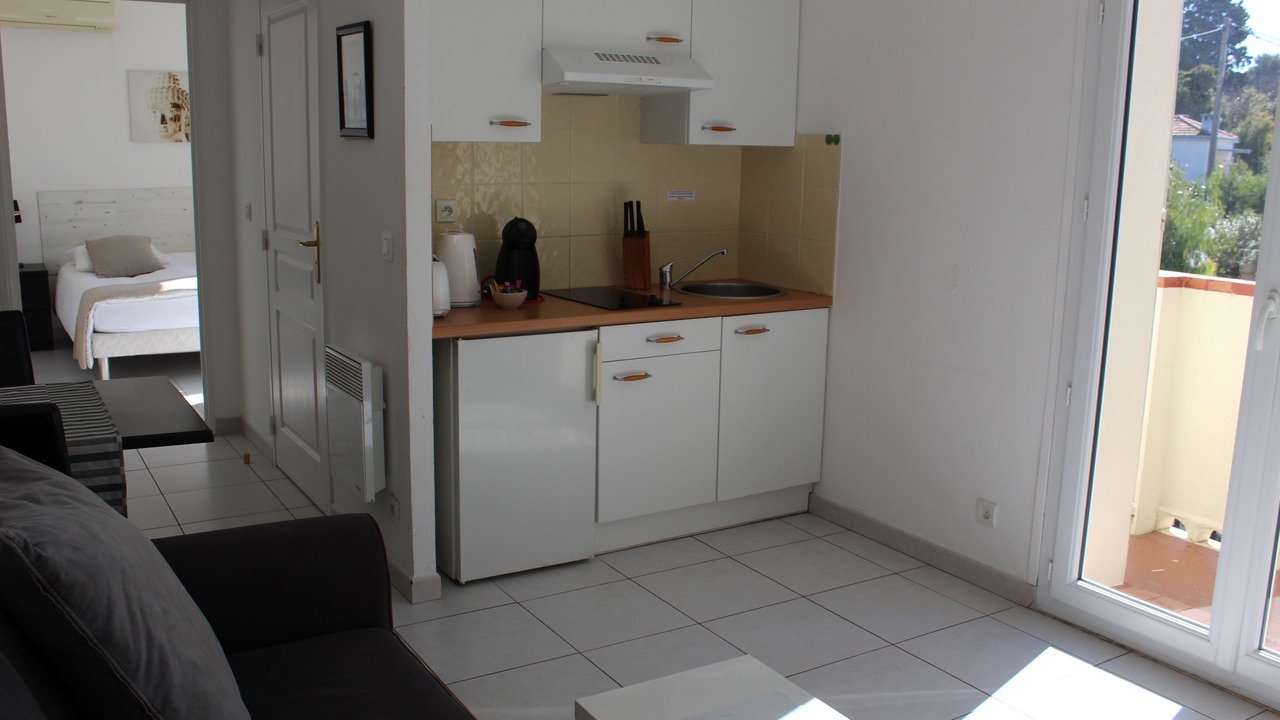 Photo of Kitchen in Prado - Republique