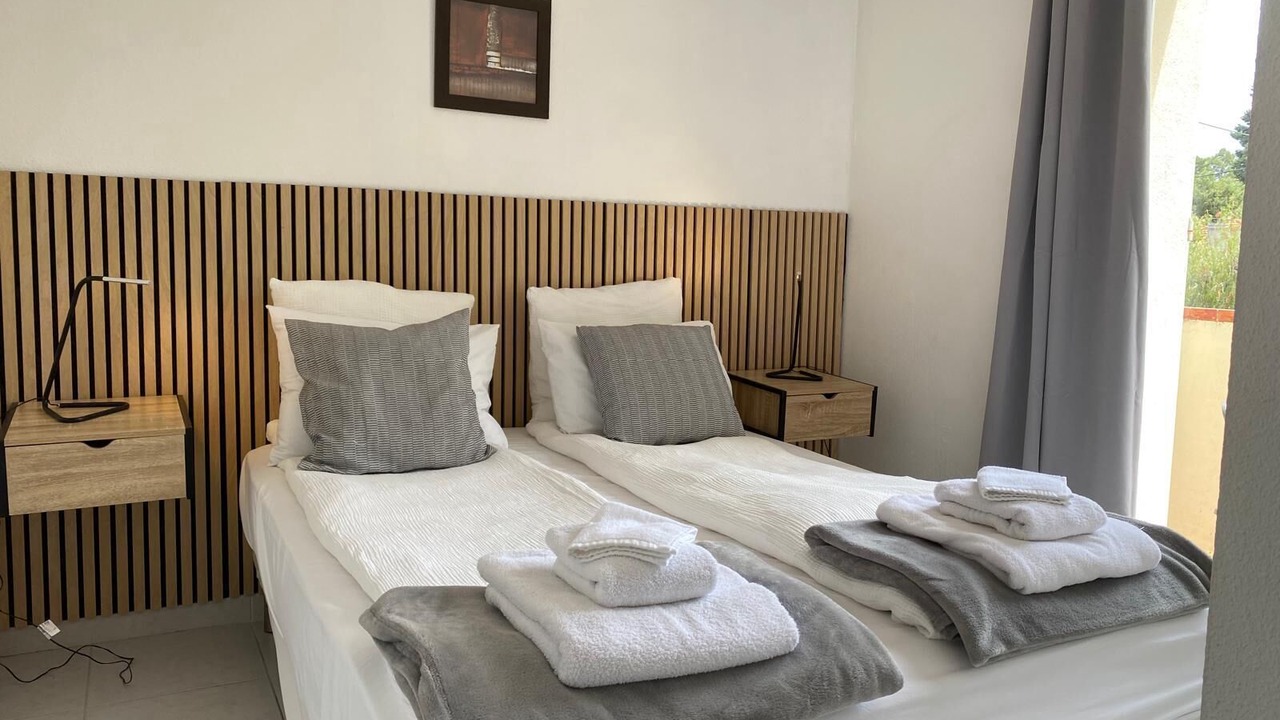 Photo of Bedroom in Prado - Republique