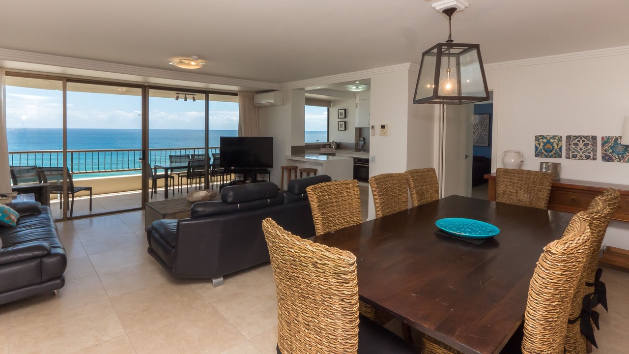 Photo of Livingroom in Main Beach