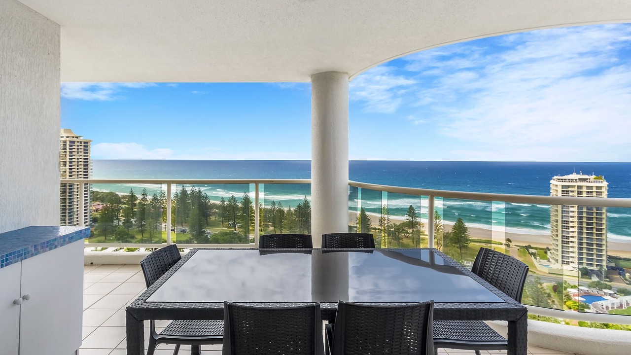Photo of Patio Balcony in Main Beach