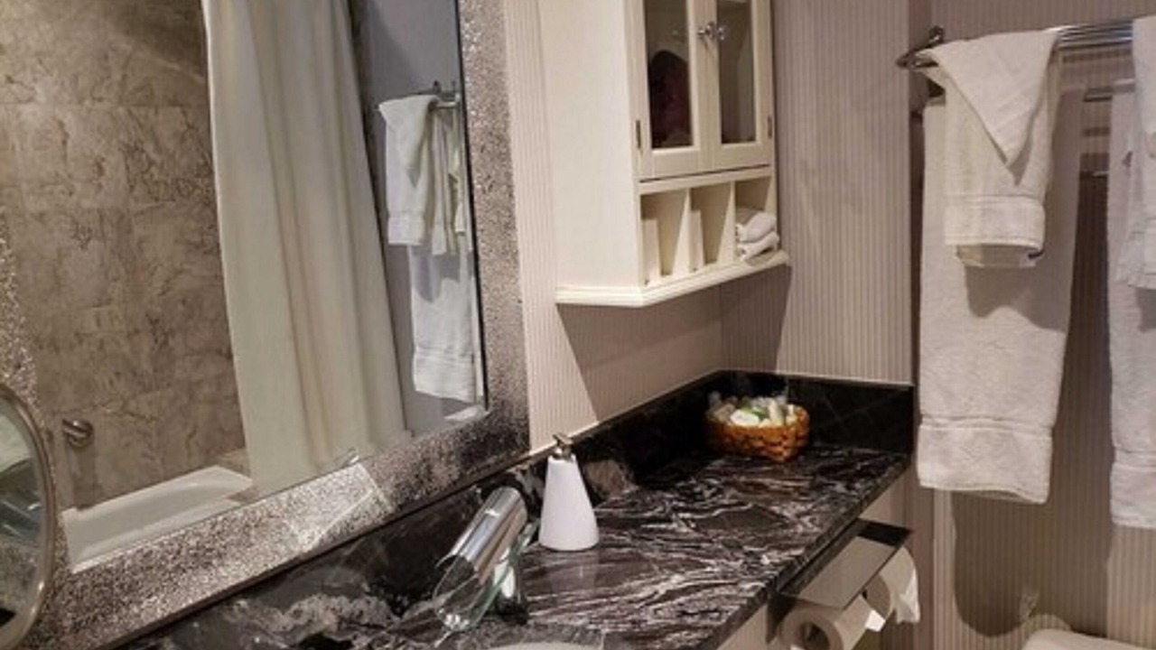 Photo of Bathroom in Milton Park