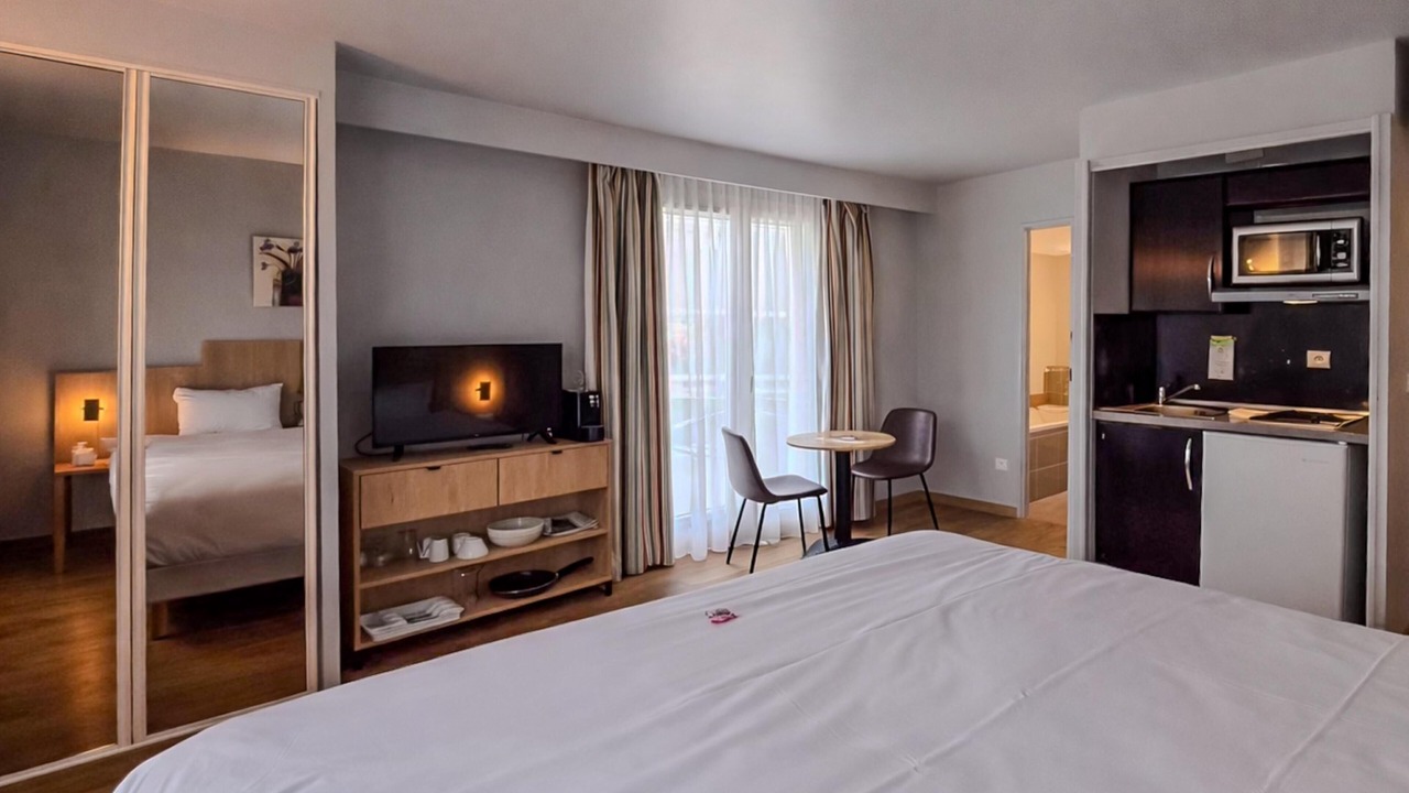 Photo of Bedroom in Honfleur