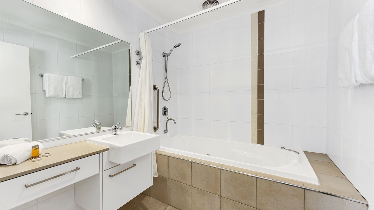 Photo of Bathroom in Flynns Beach