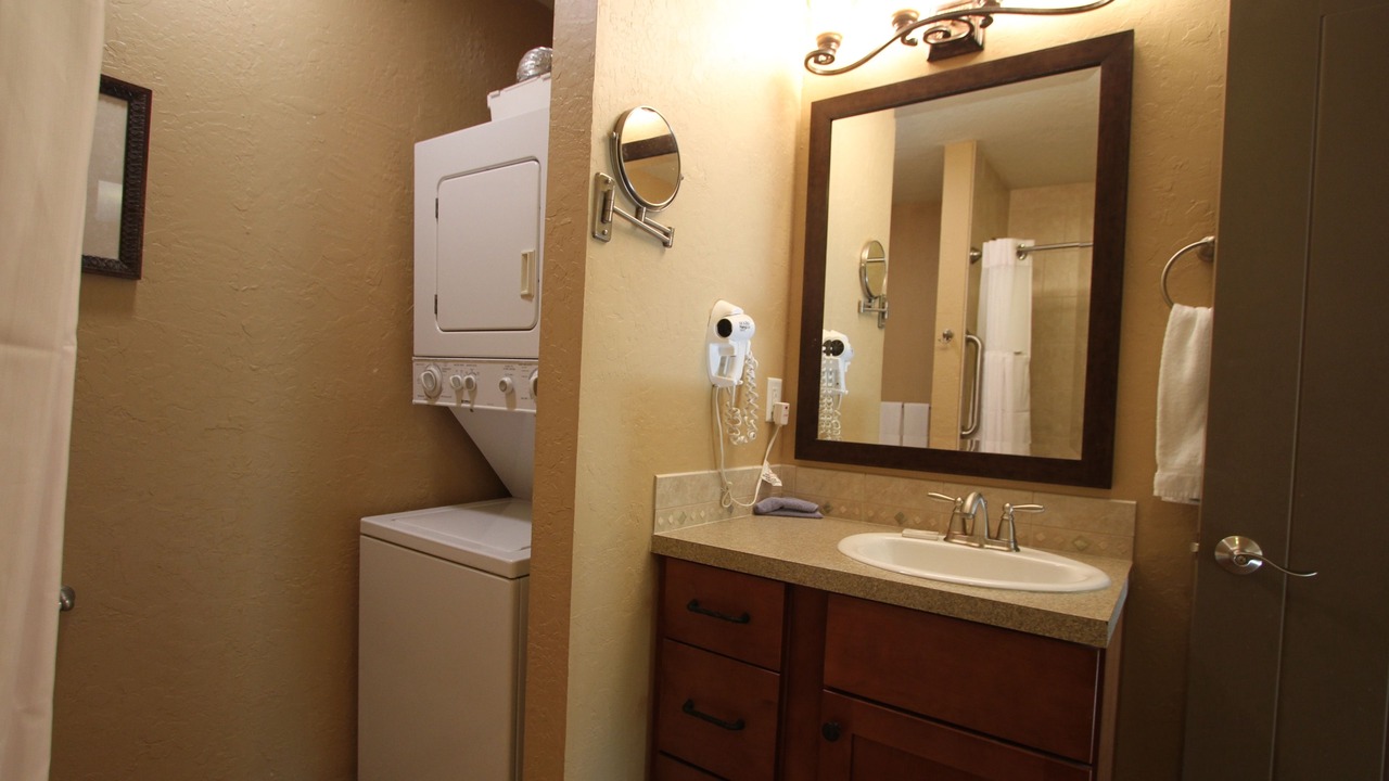 Photo of Bathroom in Punaluu