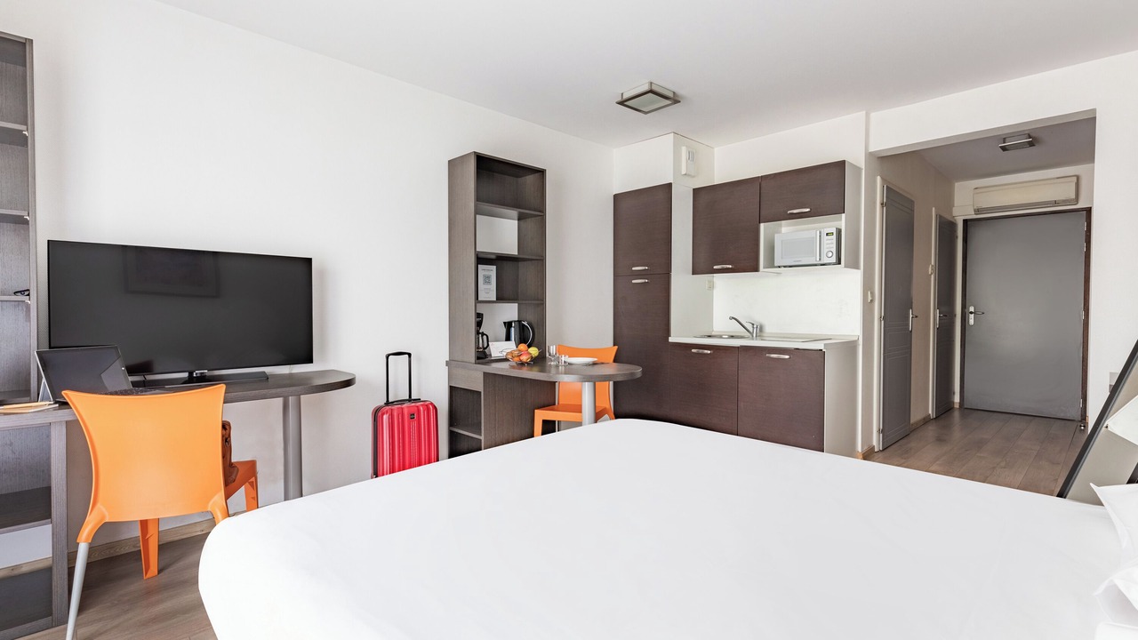 Photo of Bedroom in Carquefou