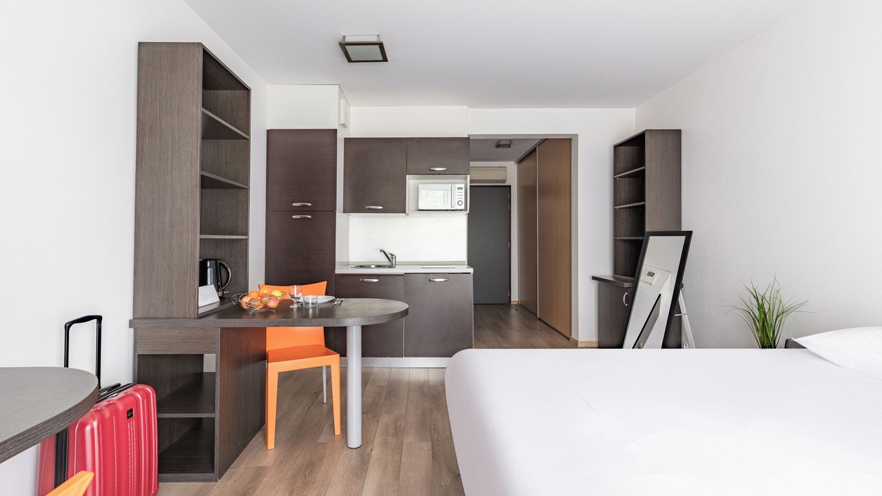 Photo of Bedroom in Carquefou