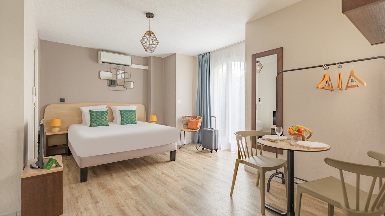 Photo of Bedroom in Colomiers