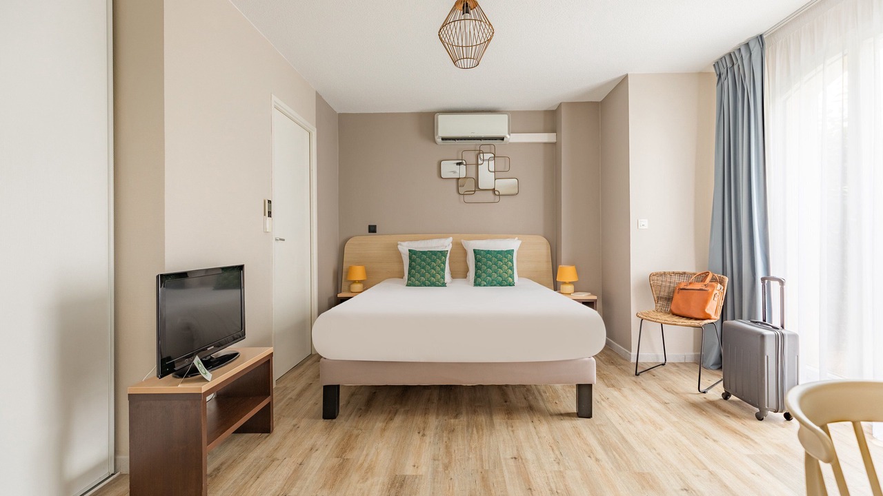 Photo of Bedroom in Colomiers