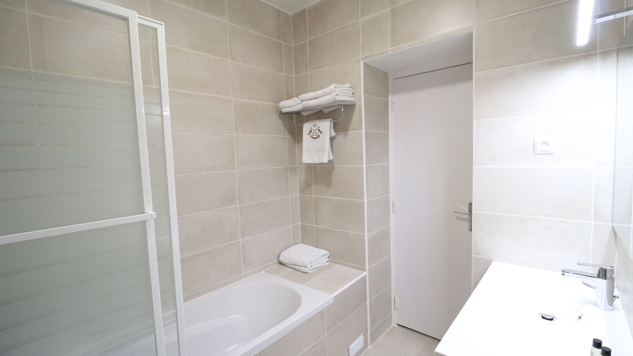 Photo of Bathroom in Centre Ville-Gare