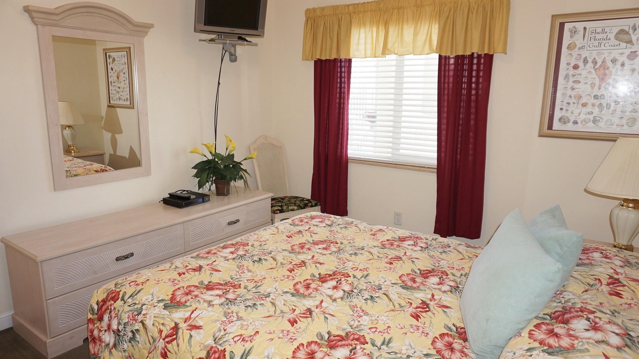 Photo of Bedroom in St. Petersburg - Clearwater