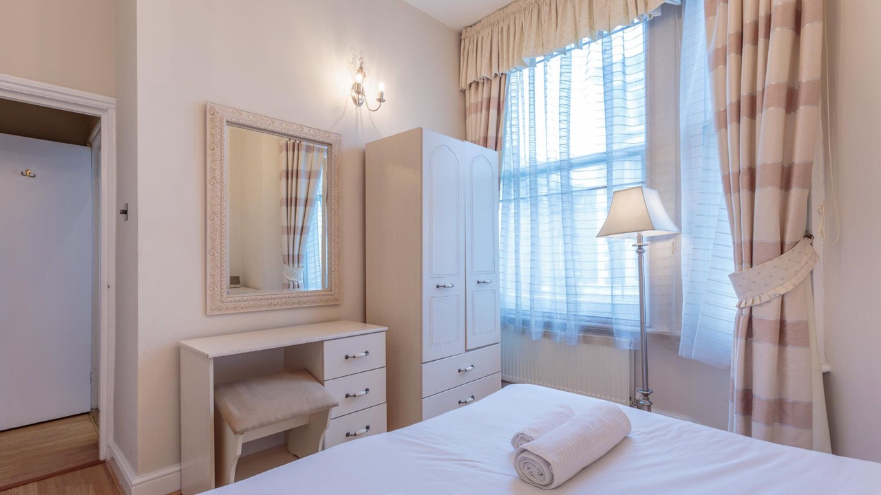 Photo of Bedroom in West Kensington