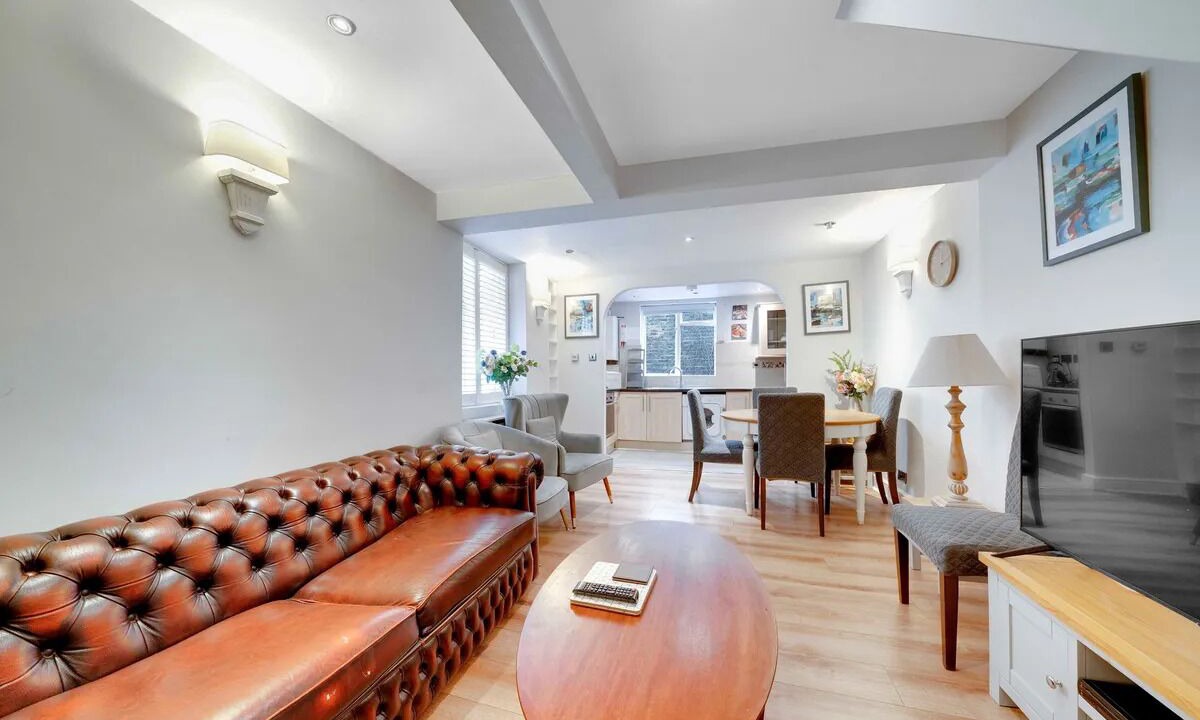 Photo of Livingroom in West Kensington