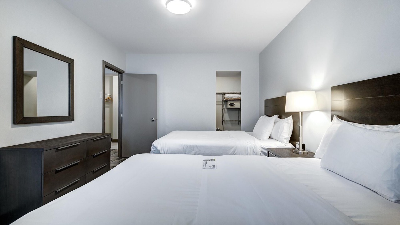 Photo of Bedroom in Cote-Des-Neiges—Notre-Dame-De-Grace